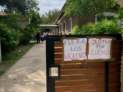 grok-video-4584388f-56a3-4f27-8977-fbb377b0a253