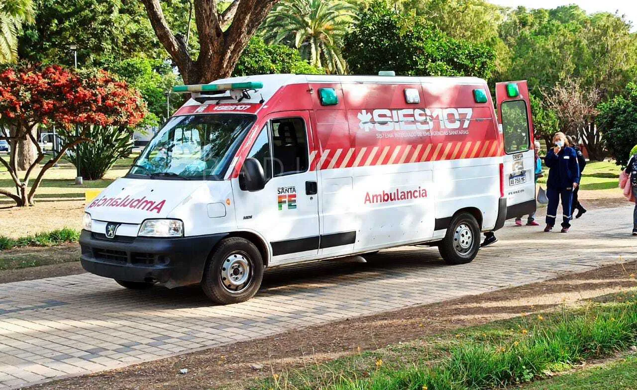 o_Ambulancia-del-107-en-la-Plaza-25-de-Mayo-2