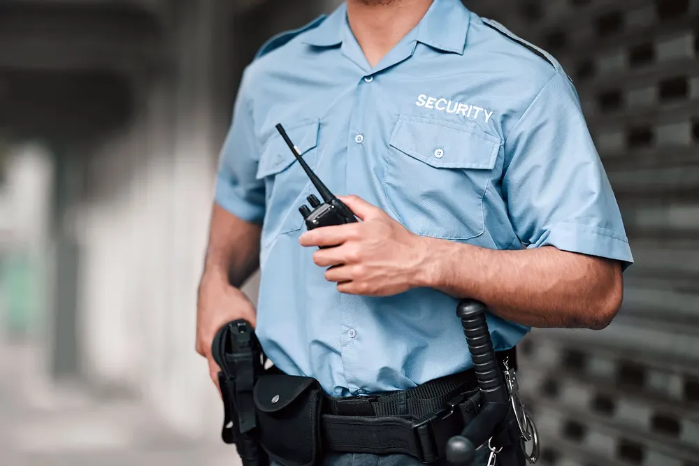 guardia-seguridad-privada-armado
