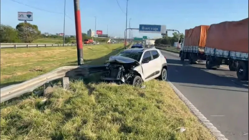 choque_autopista_rosario_buenos_aires.jpg_1756841869